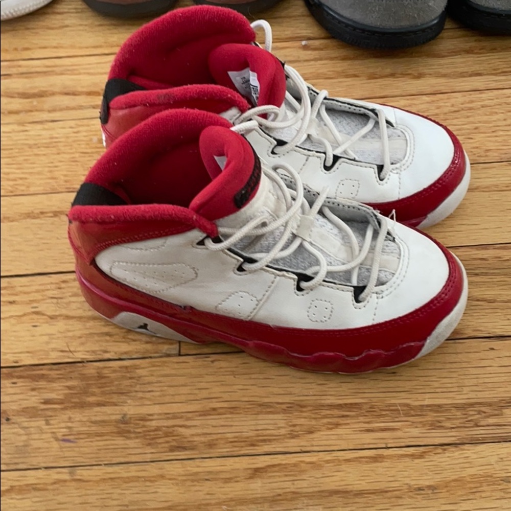 Jordan 9 - Picture 3 of 4